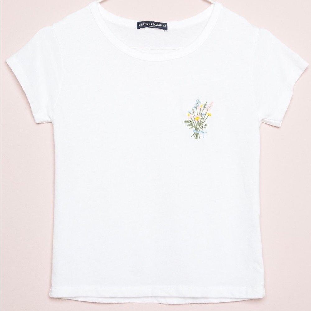 Brandy Melville Flower Tee!!!